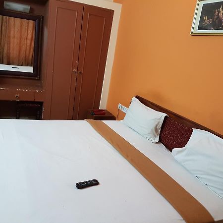 تريفِندرم Hotel The Samrat المظهر الخارجي الصورة