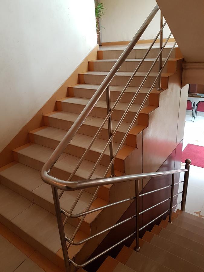 تريفِندرم Hotel The Samrat المظهر الخارجي الصورة