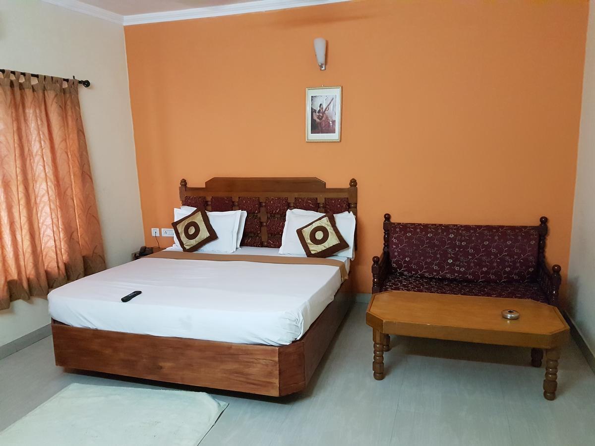 تريفِندرم Hotel The Samrat المظهر الخارجي الصورة