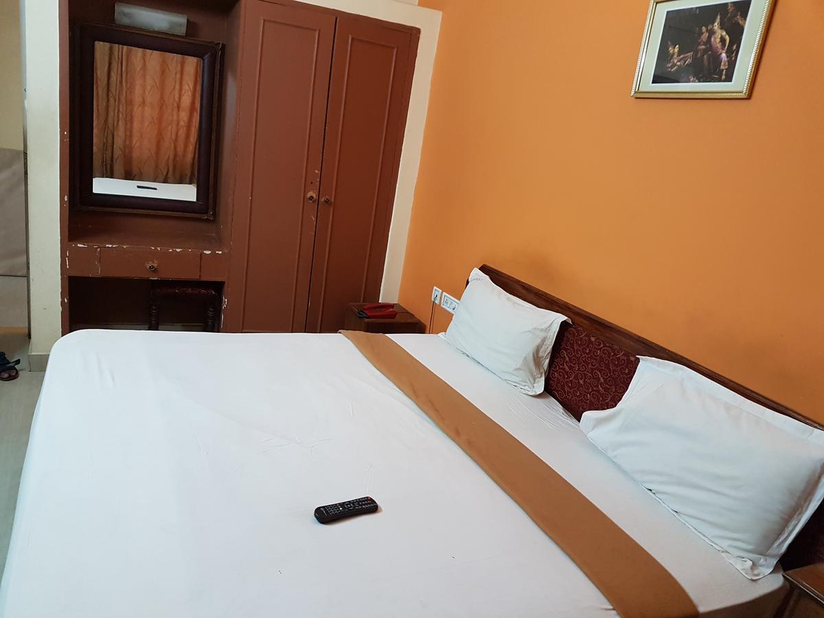 تريفِندرم Hotel The Samrat المظهر الخارجي الصورة