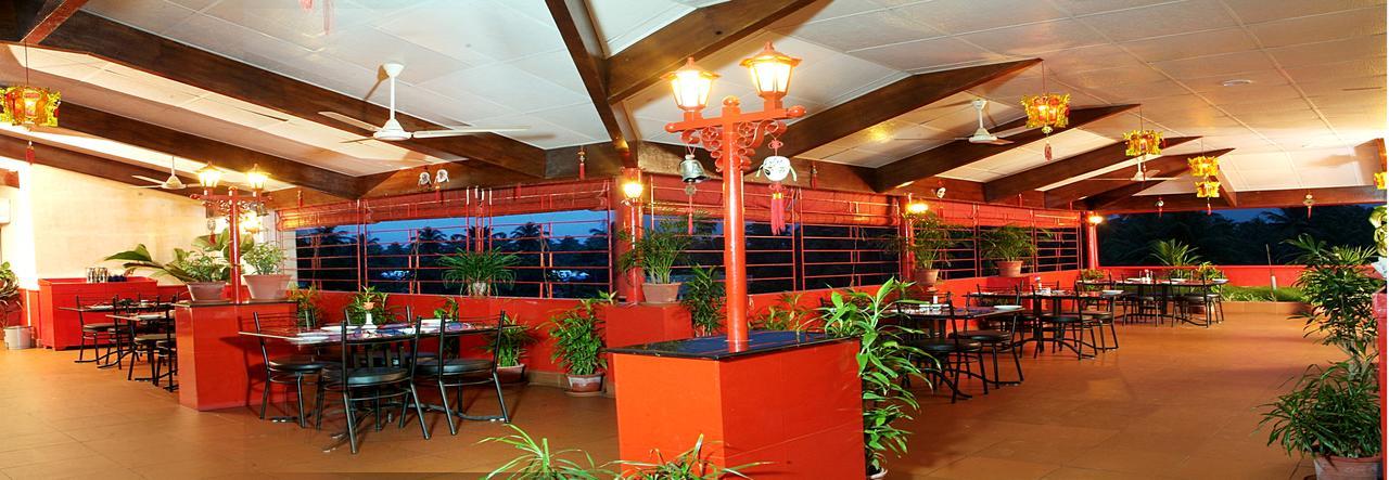 تريفِندرم Hotel The Samrat المظهر الخارجي الصورة